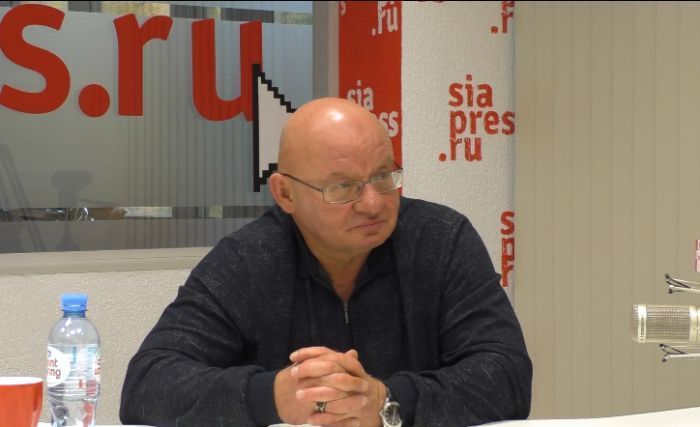 ​Генеральный директор сургутского аэропорта получил награду от президента РФ