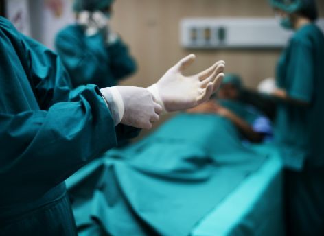 Сургутские врачи провели внутриутробную операцию женщине с многоплодной беременностью