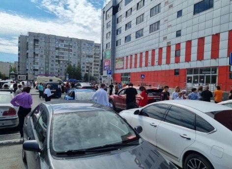 В Сургуте эвакуированы ТРЦ «Агора» и краеведческий музей из-за угрозы взрыва