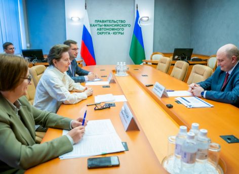 ​Наталья Комарова встретилась с новым «газовым генералом» из Югорска