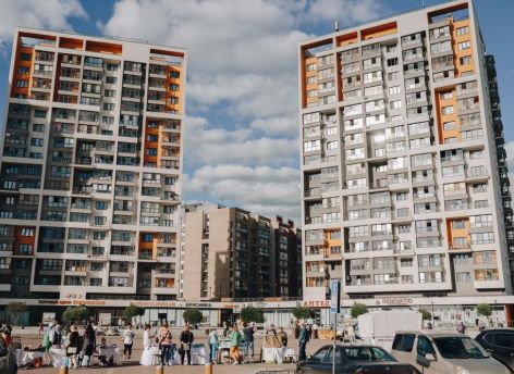 В Тюменской области 57 семей, в которых родились тройни, улучшили жилищные условия
