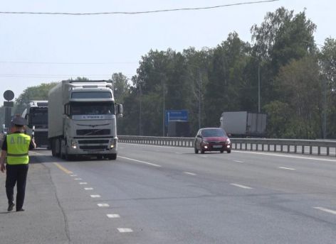 Александр Моор выступил с обращением к автомобилистам региона