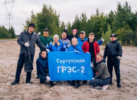 Берег водохранилища Сургутской ГРЭС-2 стал чище