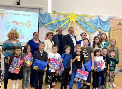 ​Ханты-Мансийский НПФ принял участие в акции «Собери ребёнка в школу»