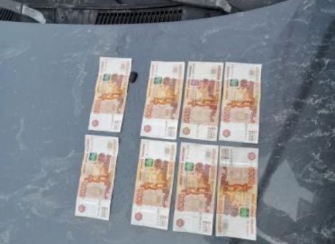 ​В Сургуте экс-сотрудников ДПС осудят за взятки от водителей