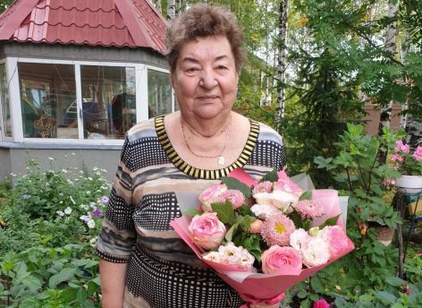 Любовь Кошелева празднует свой день рождения