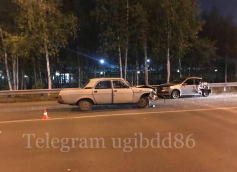 Пьяная поездка по ночному Сургуту закончилась ДТП с тремя пострадавшими