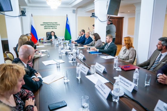 ​Претенденты на посты директоров департаментов культуры и спорта Югры попали в окружной кадровый резерв