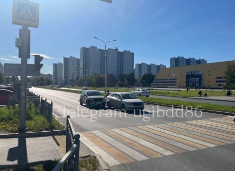 ​Пять взрослых и ребенок пострадали в ДТП за сутки в ХМАО