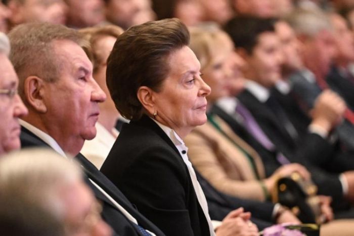 ​Наталья Комарова поздравила Александра Моора со вступлением во второй губернаторский срок