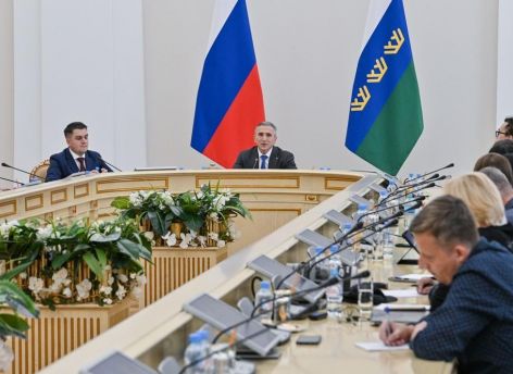 ​Губернатор Александр Моор поделился планами развития региона