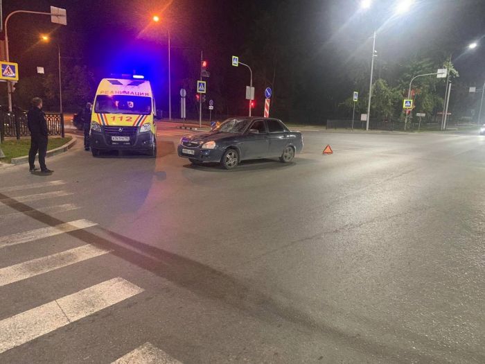 ​На одном из перекрестков Сургута сбили человека