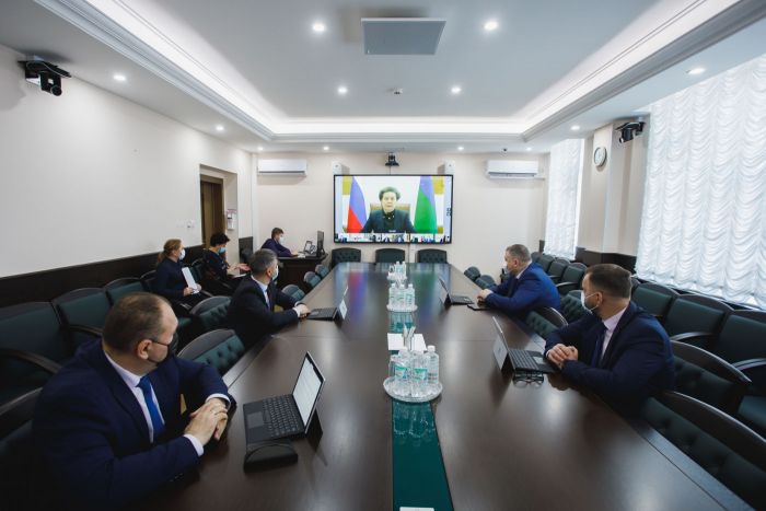 ​В Югре направят дополнительные миллиарды рублей на жилье и социальную помощь