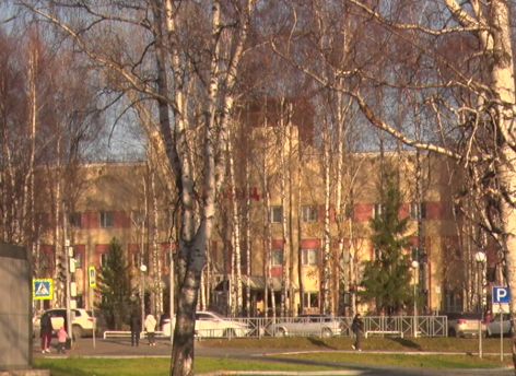 В Ханты-Мансийске напротив ОКБ открыли парковку