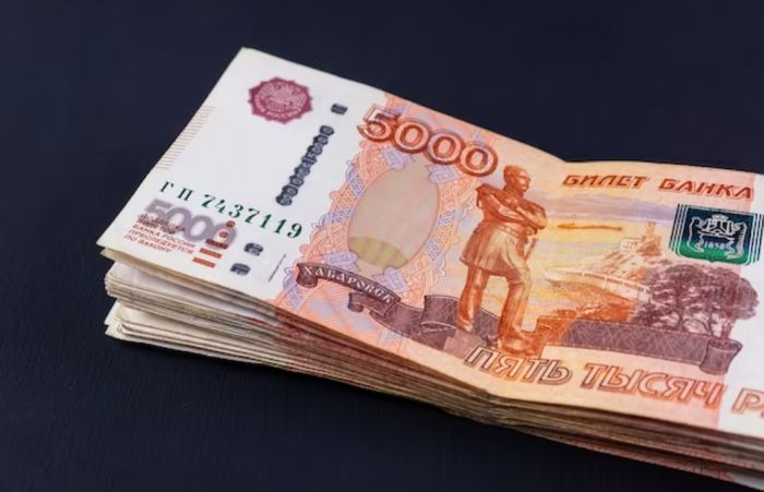 Сургутянин оценил нарисованную карандашами картину в 60 млн рублей