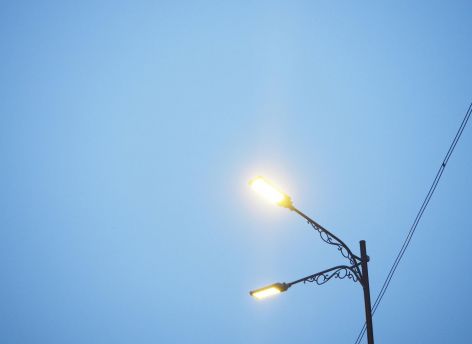 Рядом с сургутским травмцентром установят уличные фонари