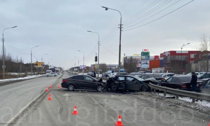 Не были пристегнуты. Пять человек пострадали в ДТП в Сургуте