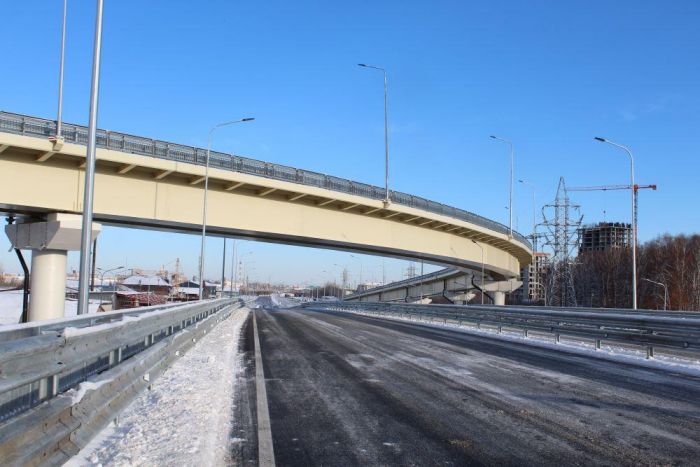 ​В Тюмени открыто движение по трёхуровневой развязке