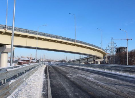 ​В Тюмени открыто движение по трёхуровневой развязке