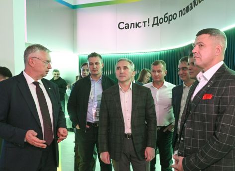 Александр Моор отметил важность сотрудничества с крупными компаниями
