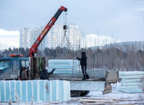 ​Высота самой высокой ледяной горки в Сургуте превысит 4 метра