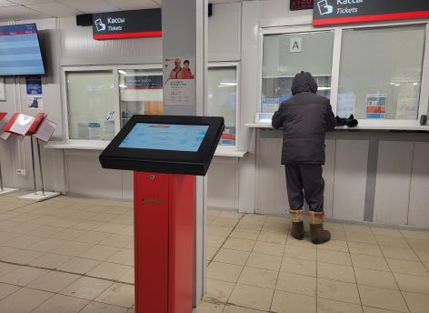 На вокзале Сургута появилась система электронной очереди
