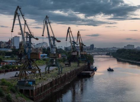 Ну и пусть себе плывет железяка чертова