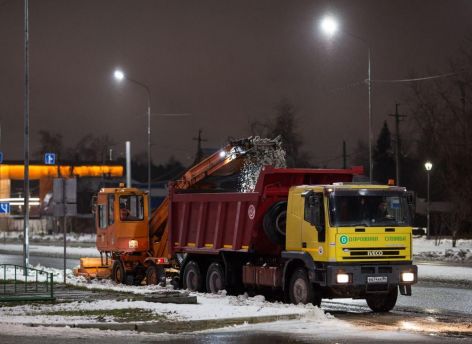 Более 430 тысяч кубометров снега вывезли в Сургуте с начала зимы