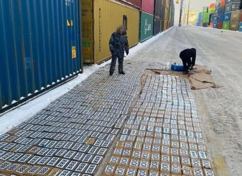 ​Более тонны кокаина нашли таможенники в Санкт-Петербурге