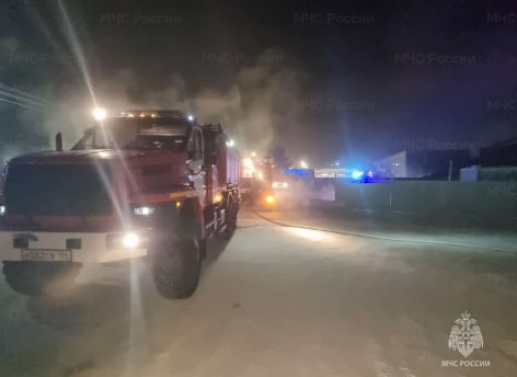 Житель Нефтеюганска спрыгнул с 15 этажа, чтобы спастись во время пожара