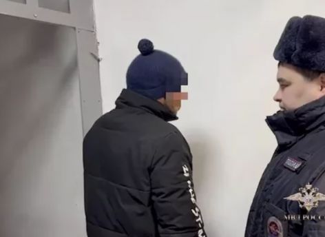 ​На дебошира из ХМАО, «посадившего» самолет в Перми, завели уголовное дело