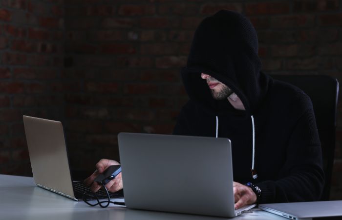 ​Сургутян предупредили о террористах-мошенниках