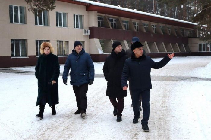 ​Александр Моор оценил работу Центра профилактики и реабилитации