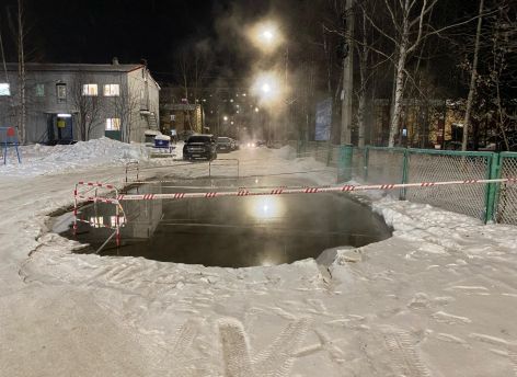​Коммунальщики Пыть-Яха устроили «горячие источники»