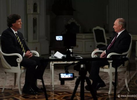 ​Интервью Путина Карлсону опубликовали на русском языке