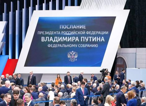 ​Владимир Путин: «Главное предназначение семьи — это рождение детей»
