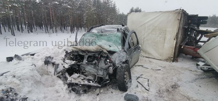 ​Четыре человека пострадали в ДТП на трассе «Сургут − Лянтор»