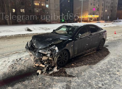 Две пассажирки Lexus пострадали в ДТП в Сургуте