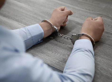 Бывший учитель математики в ХМАО стал закладчиком наркотиков 