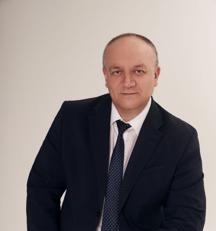 ​Глава Белого Яра покидает свой пост из-за проблем с сердцем