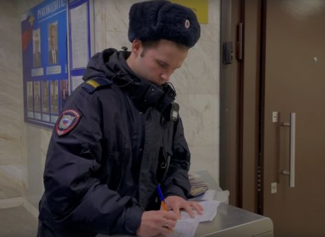 ​Выдворенная из России мигрантка сменила паспорт и незаконно вернулась в Югру