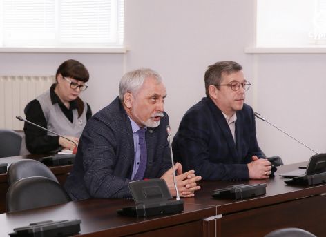 ​В СурГУ проходит конференция по проблемам электроэнергетики Севера России