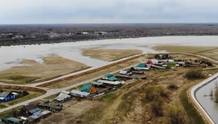​Уровень воды на реке Ишим в Тюменской области бьет исторические максимумы