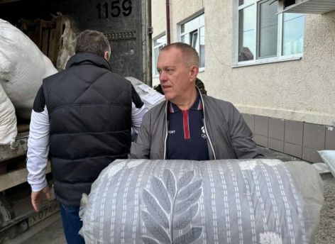 ​Пострадавшим от паводка жителям Тюменской области доставили гуманитарную помощь