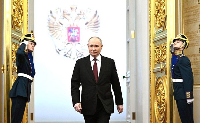 Владимир Путин официально вступил в должность президента России