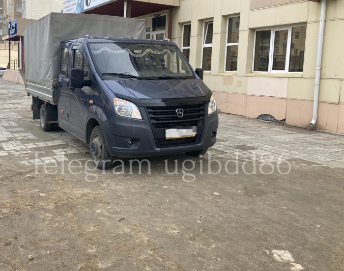 ​Жительница Нижневартовска угодила под колеса авто