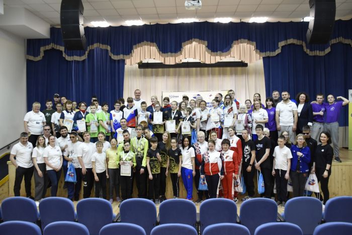 ​В Тюмени прошли Всероссийские соревнования по настольному теннису для слепых