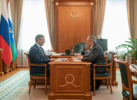 ​Александр Моор и Валерий Фальков обсудили перспективы работы
