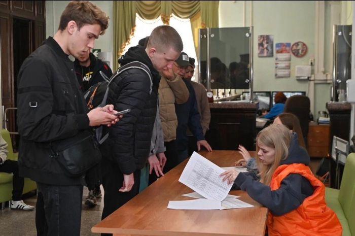 ​Из Тюмени отправился второй добровольческий отряд для проведения работ в зоне паводка