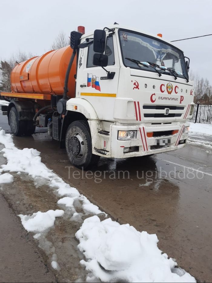 ​В Нижневартовском районе в ДТП с «КамАЗом» погибла пожилая женщина
